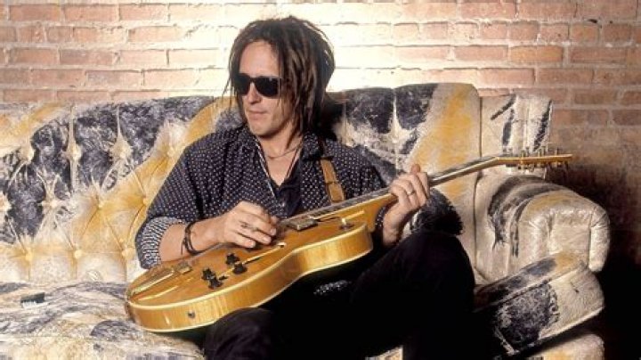 19. Izzy Stradlin 44 surprenantes photos de c&eacute;l&eacute;brit&eacute;s quand ils
