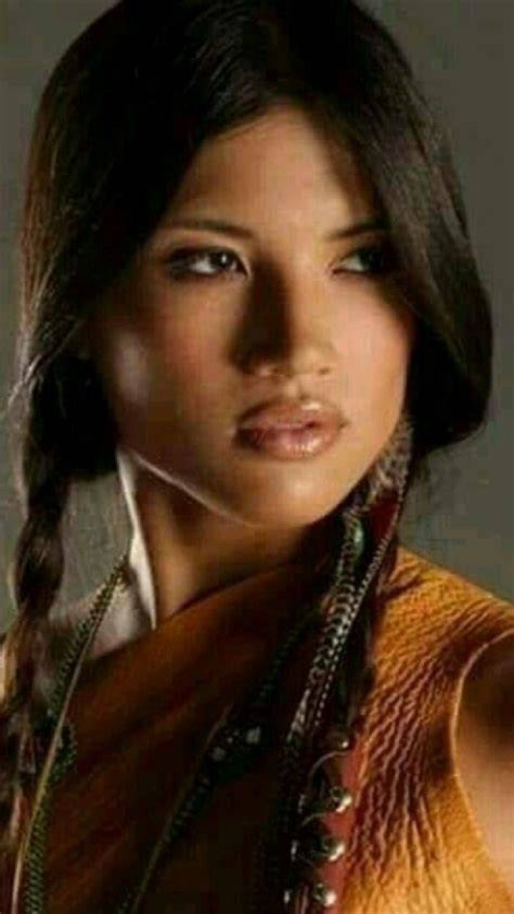 20 Hottest Native American Actresses in Their 30s 2023 mrDustBin