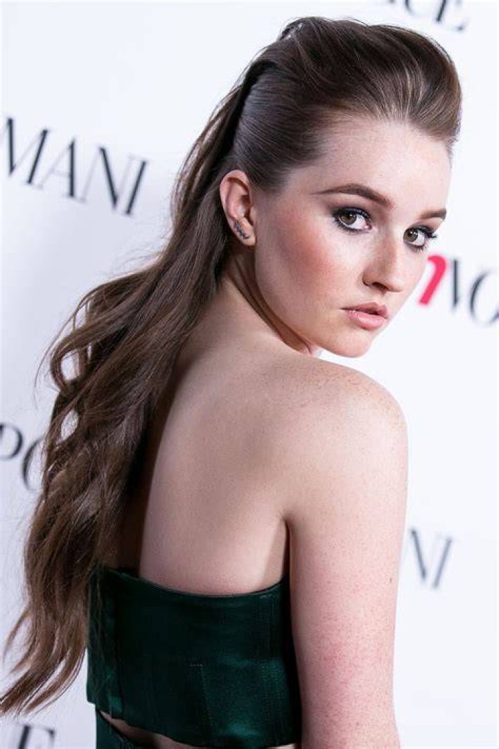 34 Kaitlyn Dever ideas, molly ephraim HD phone wallpaper Pxfuel