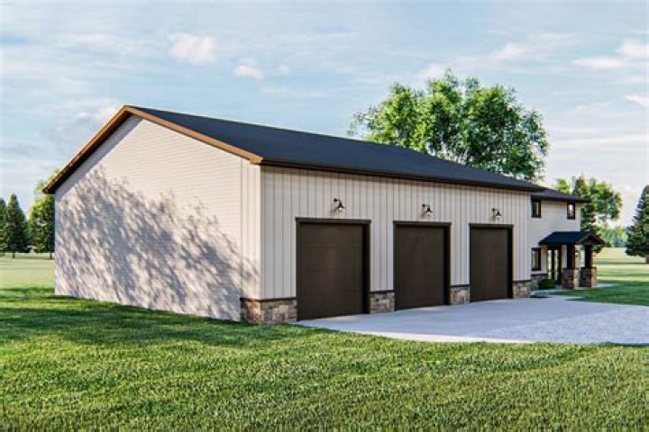 4 Bay Commercial Garage With Hwy. Oo Frontage