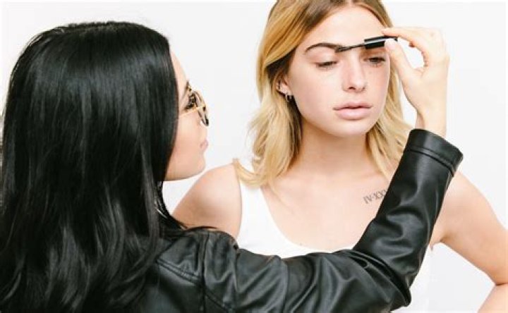 A Rising Brow Star On The LA Scene, Giselle Soto Prepares To Build A
