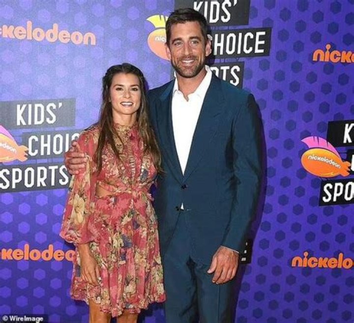 Aaron Jones Wife Who is Aaron Jones Married to?
