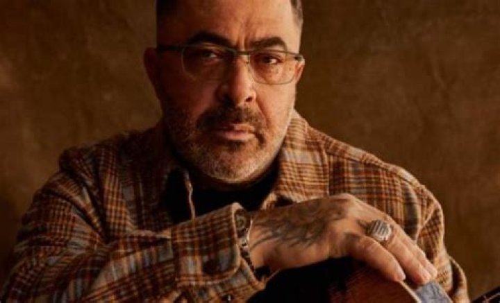 Aaron Lewis' Controversial 'Am I The Only One' Now A No. 1 Country Song