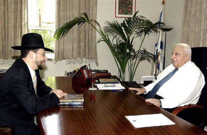 About Chaim Walder and Chaim Walder's Wife Name, Age, Family and