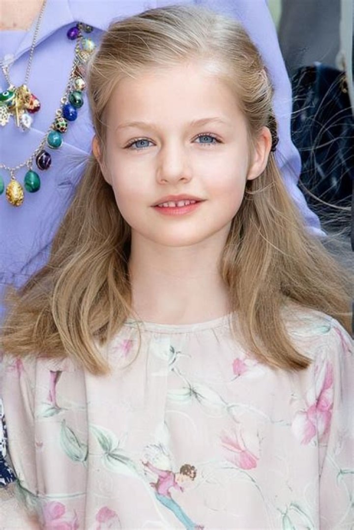 &acute;princess leonor Perempuan, Mode wanita, Wanita