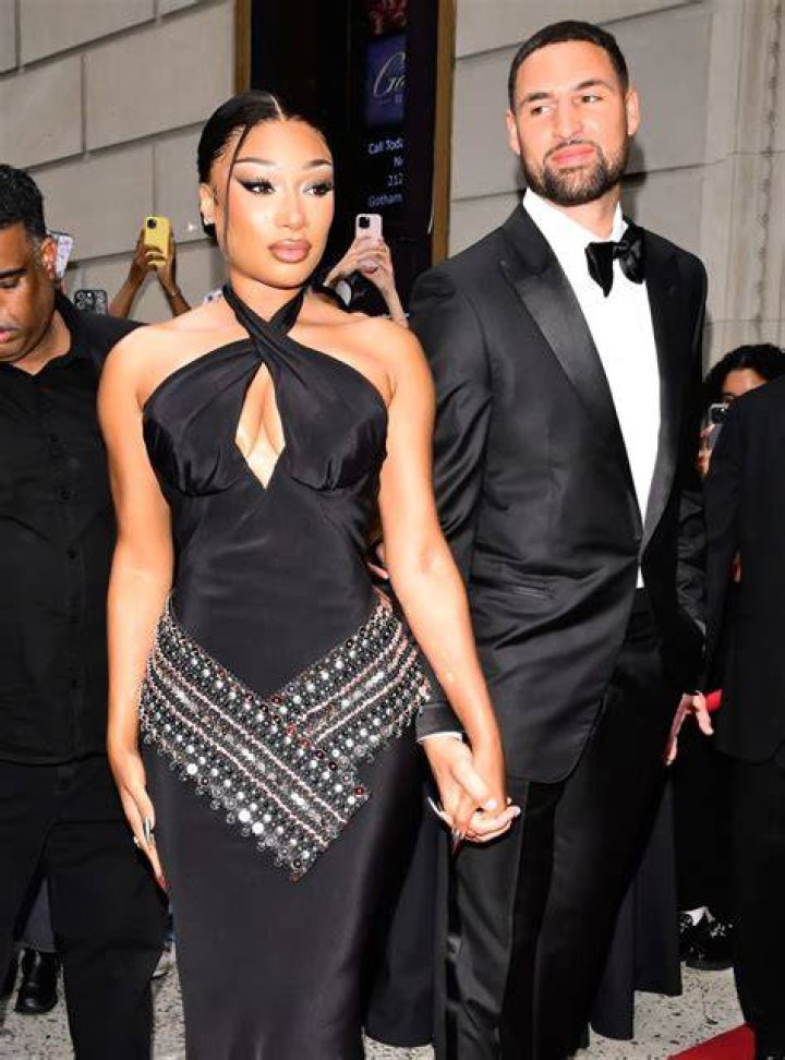 Adam Ray Boyfriend: Is She Dating Anyone Or Is She Gay? Family And Sexuality