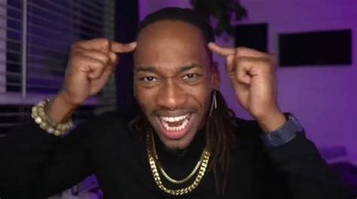 adorbez.dominique &bull; Real delulu yelling out my man🗣️ &bull; Threads