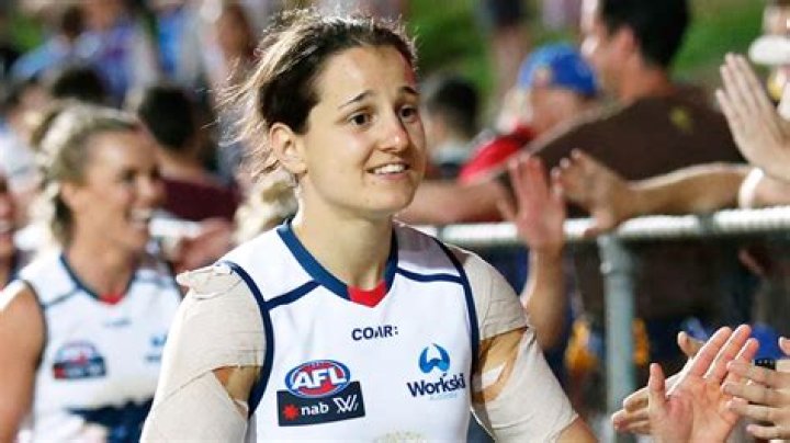 AFLW 2022 Tragic death of Heather Anderson at 28 rocks Aussie sport