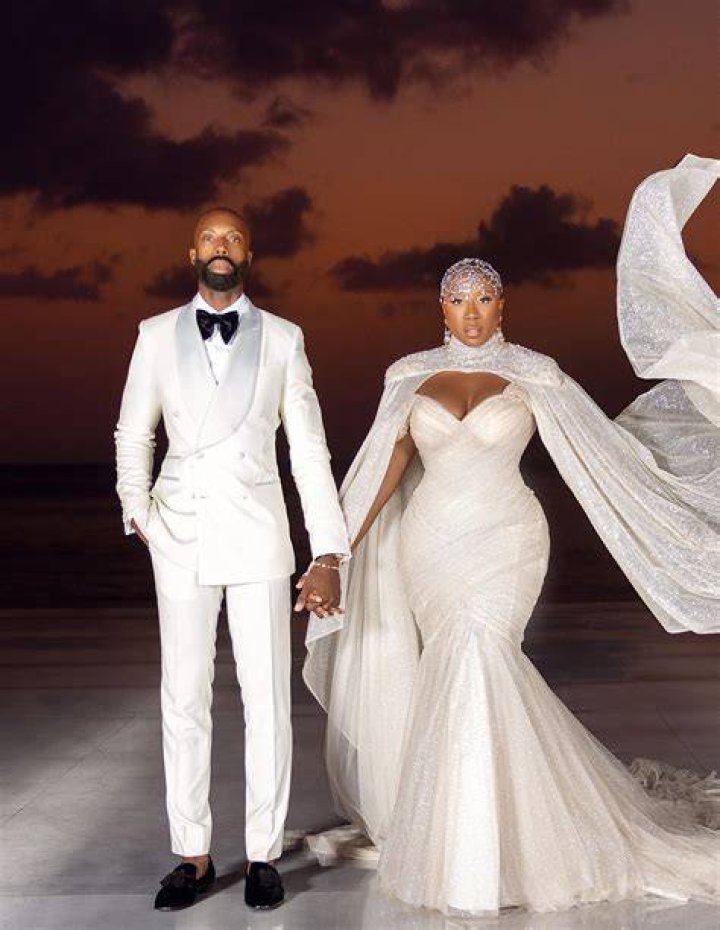 Aisha Hinds Married, Husband, Gay/Lesbian, Relationship, Family, Height