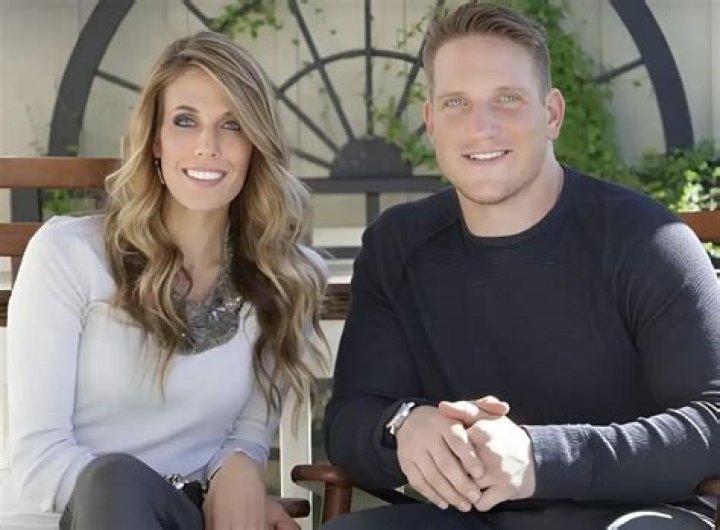 Aj Hawk Wife Where Is His Family Including His Wife And Kids?