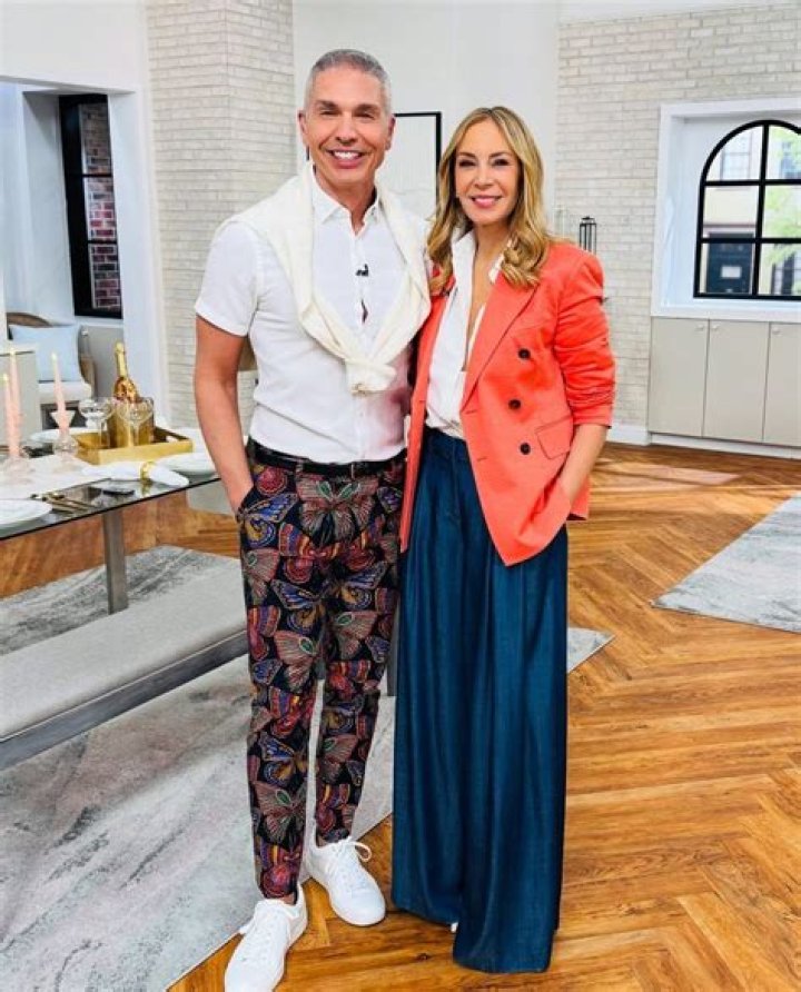 Alberti Popaj Wiki, Age, Wife, Family, Height, Salary, Married, Instagram, Net Worth, Nationality, QVC, Mother