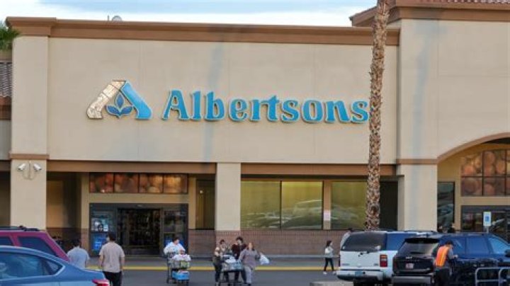 Albertsons builds out digital capabilities with new online marketplace