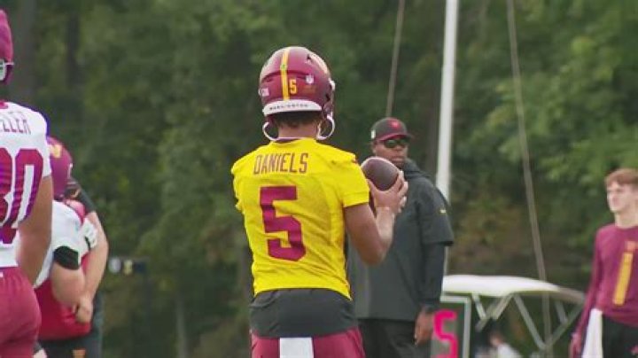 All eyes on Jayden Daniels for matchup against Alabama