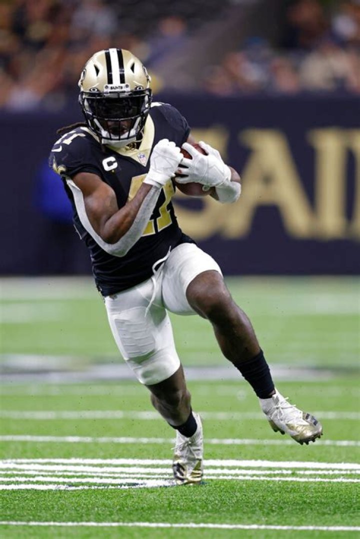 Alvin Kamara settles criminal, civil cases