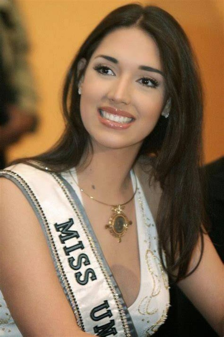 Amelia Vega Miss Universe 2003, Amelia Vega Gallery