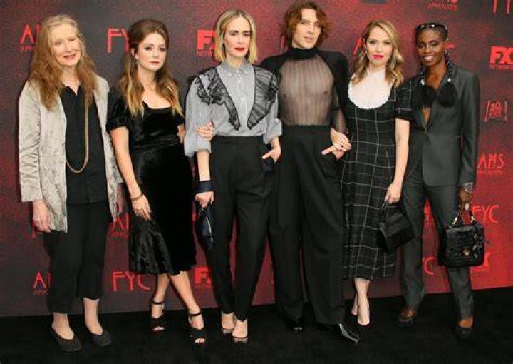 AMERICAN HORROR STORY's Taissa Farmiga & Sister Vera Farmiga YouTube