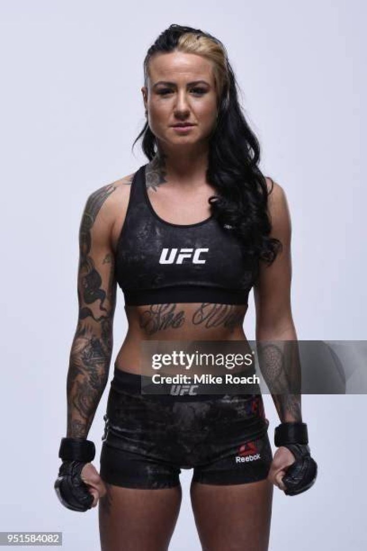 Ashlee Evans Smith's 22 Tattoos & Their Meanings Body Art Guru