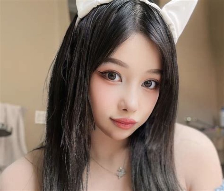 Asianbunnyx &mdash; OnlyFans, Biography, Net Worth & More