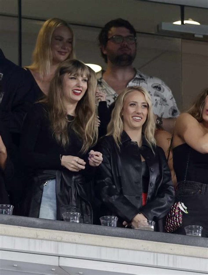 Austin Swift and Girlfriend Sydney Ness Go to ChiefsJets Game in Rare