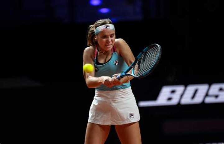 Australian Open champ Sofia Kenin pays tribute to 'crazy smart' dad as