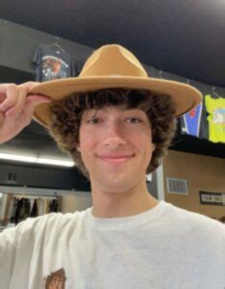 Baylen Levine Biography, Age, Height, Net Worth, Girlfriend
