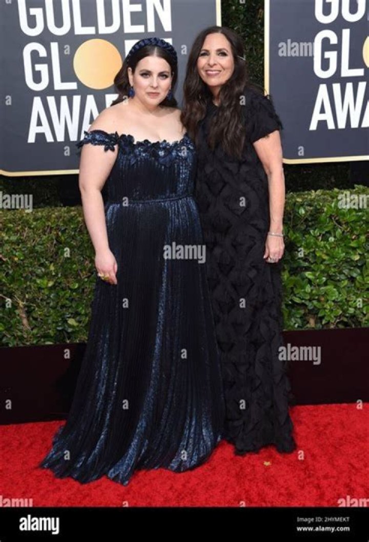Beanie Feldstein Parents Sharon Lyn Chalkin, Richard Feldstein