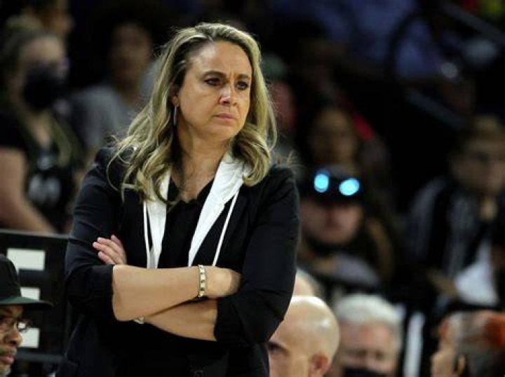 Becky Hammon suspended for comments on player’s pregnancy