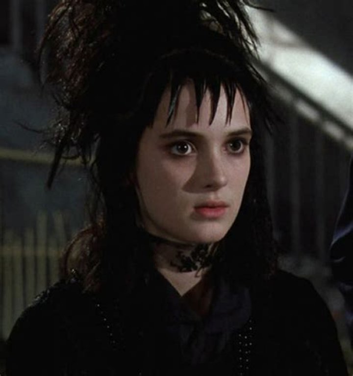 Beetlejuice Lydia Winona Ryder in Beetlejuice Beetlejuice winona, Lydia beetlejuice, Tim burton