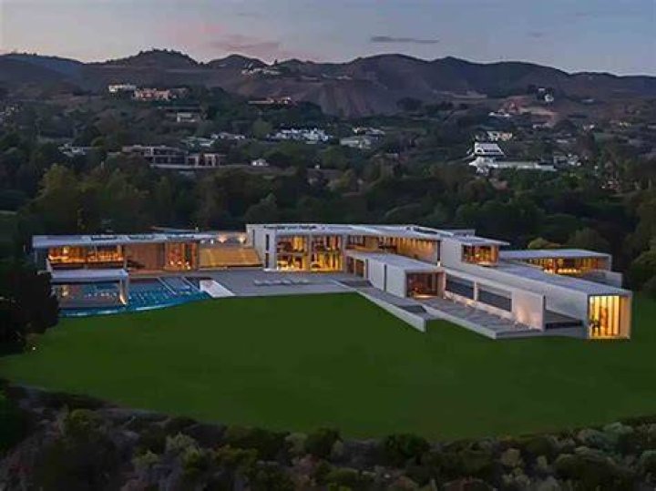 Beverly Hills Bought By Zach: An Exclusive Real Estate Scoop