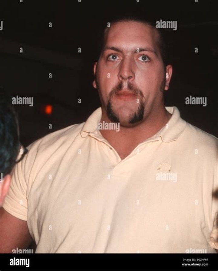 Big Show Bio, Age, Height, Weight, Wife, Net Worth, salary and more