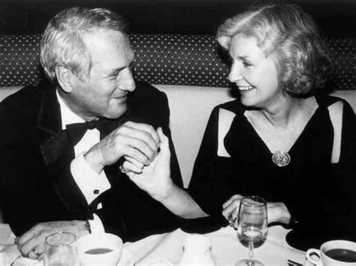 Bob Woodward married wife Elsa Walsh in 1989, Know his married life and
