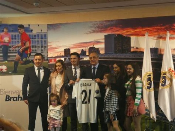 Brahim Díaz origen padres quién es su madre y por qué puede jugar con