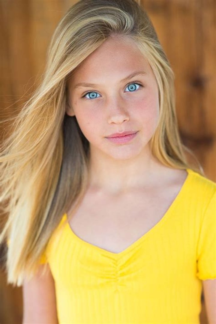 Brand Model and Talent Allison McAtee Fashion Women
