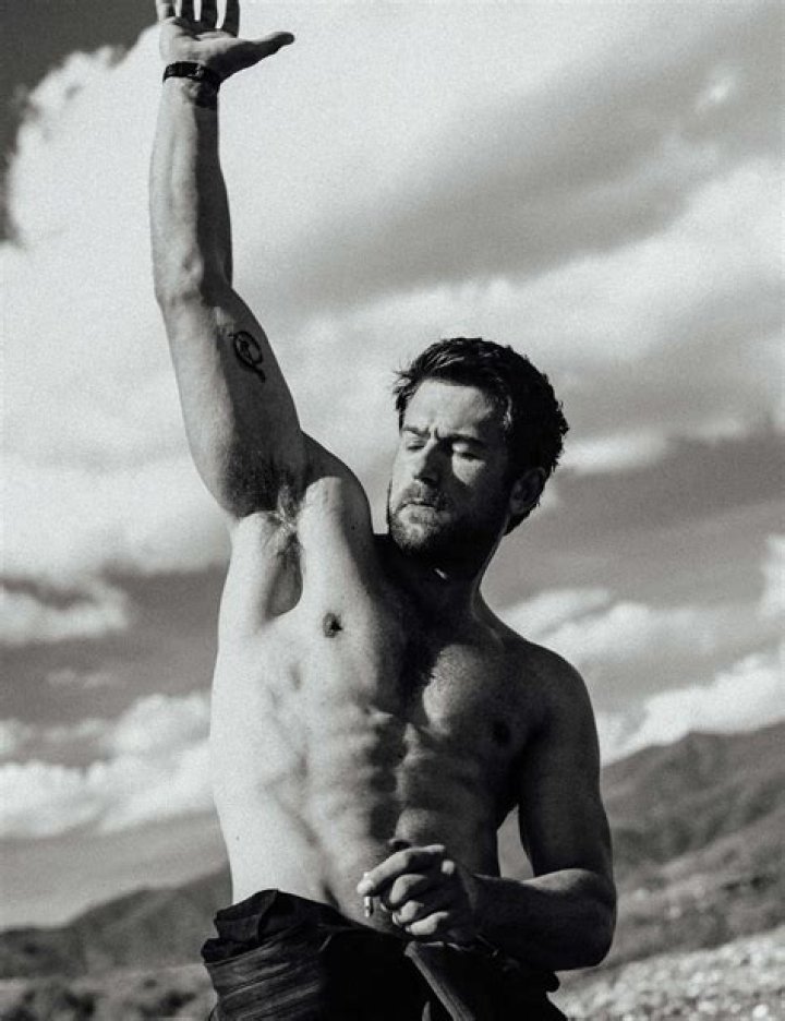 Brandon Sklenar In Midway: A Powerful Performance