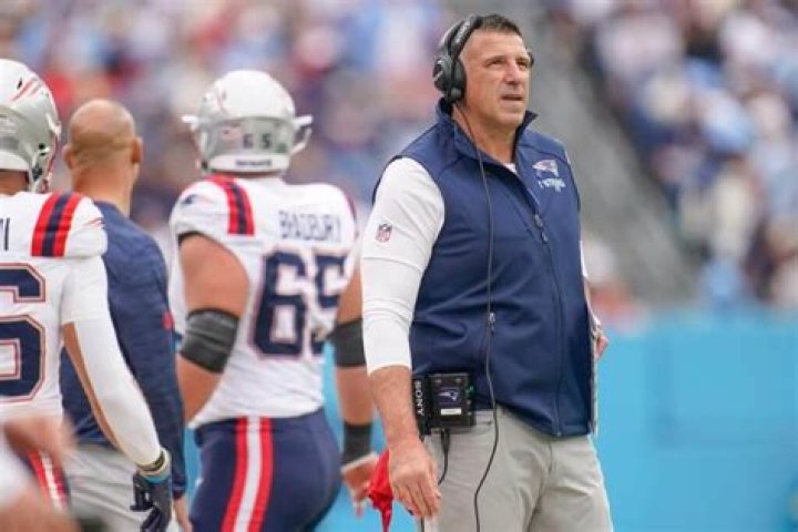 Brandon Staley Teams Coached, Age, Net Worth Salary, Height, Family And Contract Of The American Football Coach