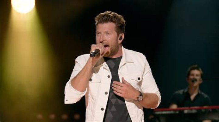 Brett Eldredge opens up about love, inspiration