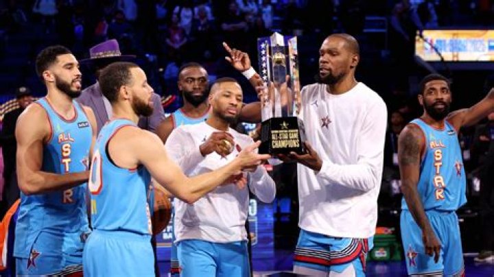 Brittany Schmitt&rsquo;s Husband Googled NBA Jehovah&rsquo;s Witnesses, Found Her