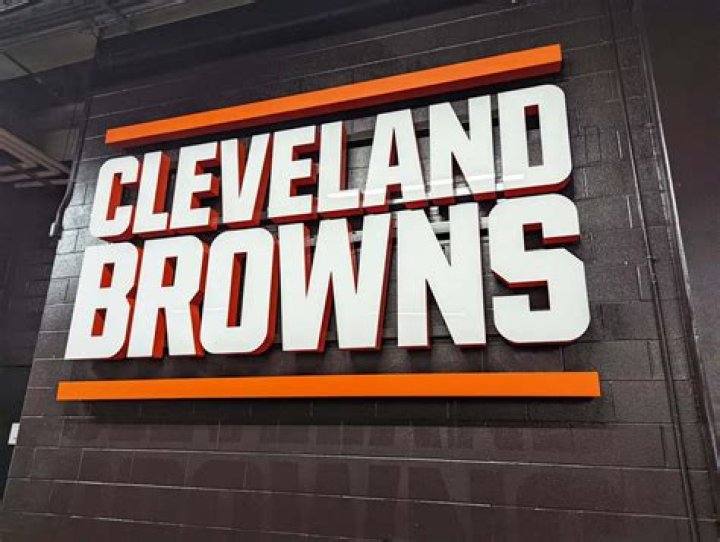 Browns Sign Scooby Wright To Practice Squad