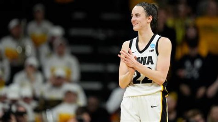 Caitlin Clark wins Collegiate Women’s Athlete of the Year