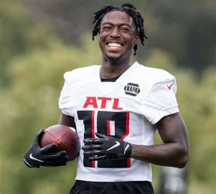 Calvin Ridley Wiki, Wife, Height, Age, Family, Biography & More