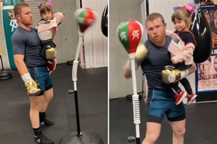Canelo &Aacute;lvarez shares adorable video of him boxing with his daughter