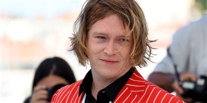 Cannes the American Caleb Landry Jones, wins the prize for male
