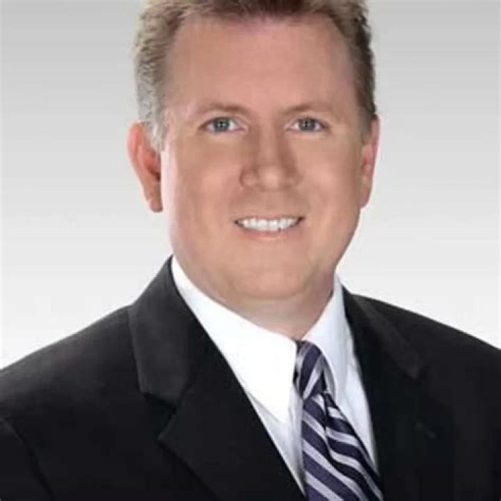 Carl Deffenbaugh (FOX 6) Bio, Wiki, Age, Height, Fianc&eacute;, Family, Salary, N