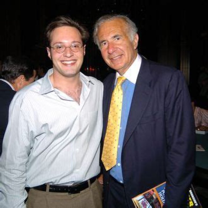 Carl Icahn Gives Son 3 Billion Allowance, Tells Him to Be Amazing