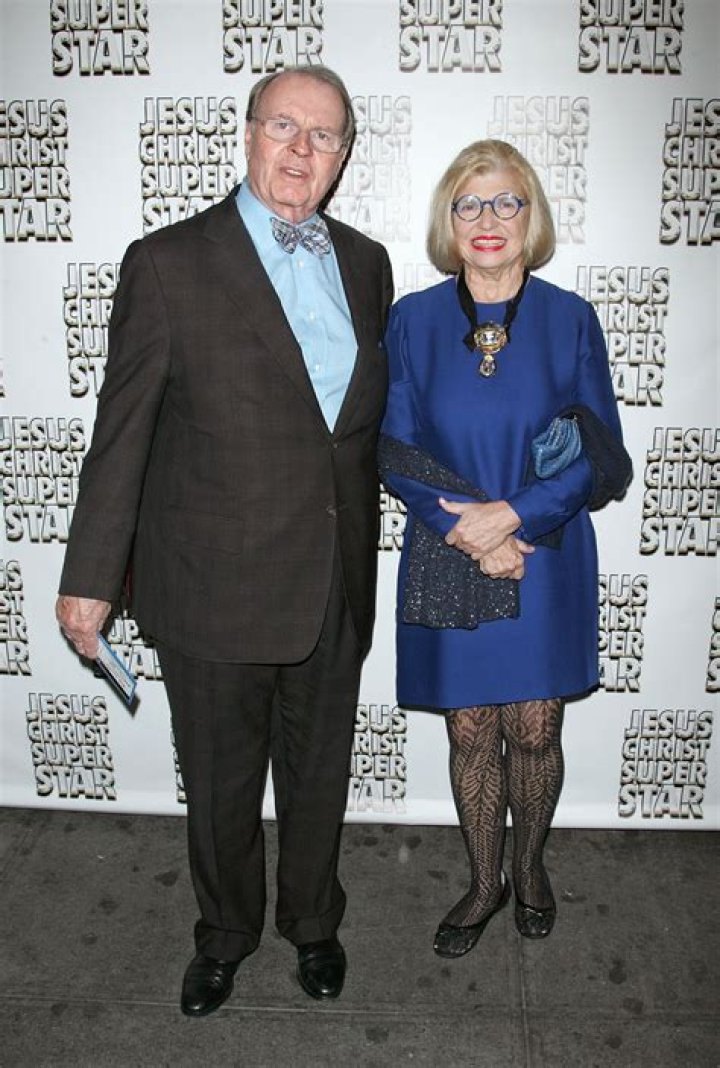 CBS Newsman Charles Osgood Dies at Home &acirc; Grieving Family Reveals Cause