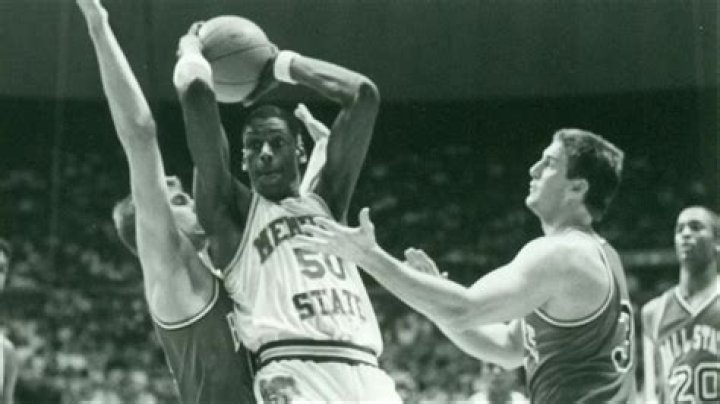 Celtics&rsquo; Johnson Inducted Into Basketball Hall of Fame
