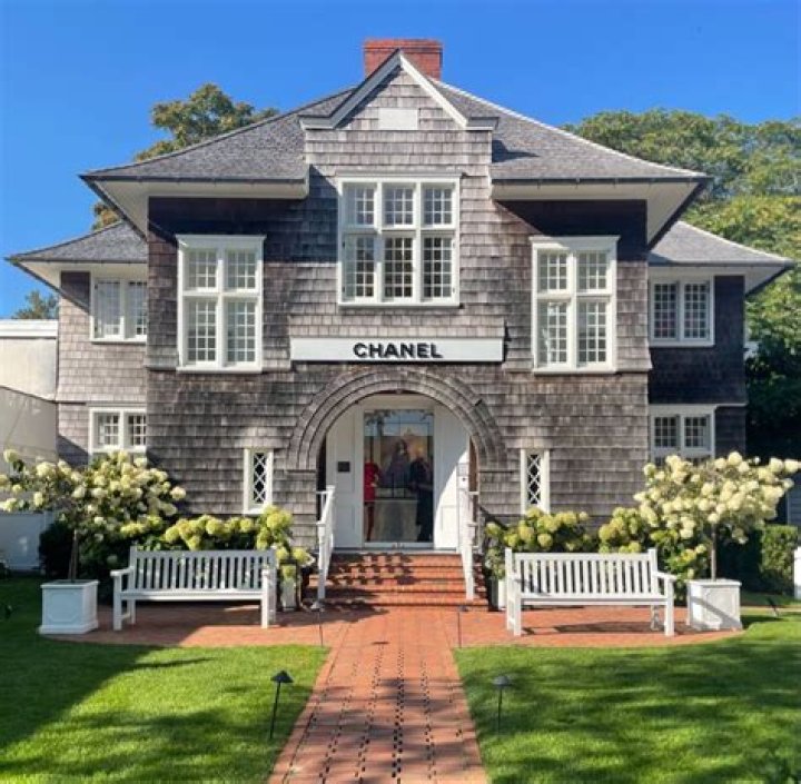 Chanel Hamptons Photos: Capturing Elegance And Glamour