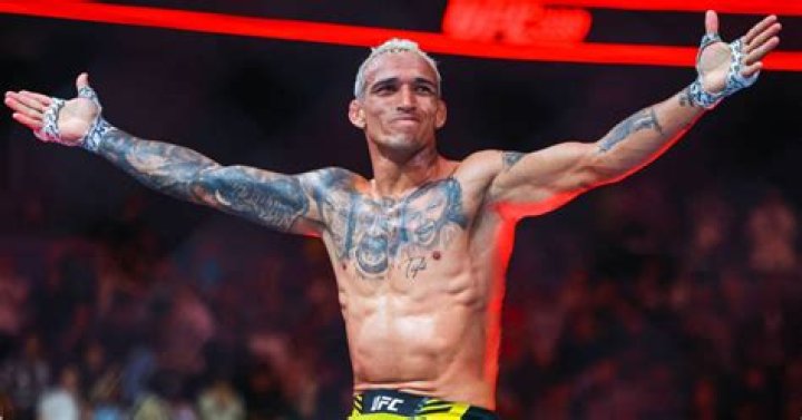 Charles Oliveira's wife Who is Charles Oliveira's wife? Is he still