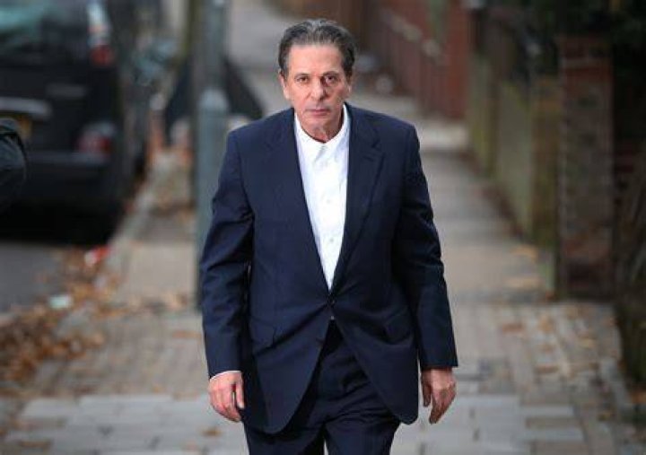 Charles Saatchi Net Worth
