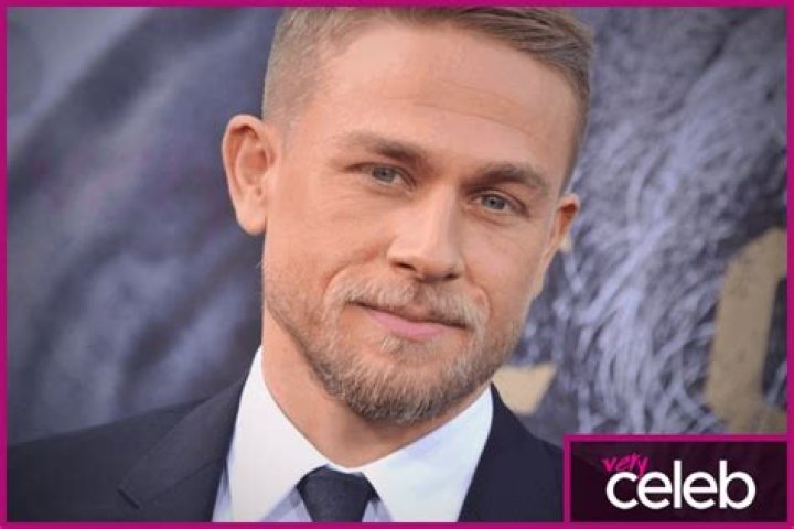 Charlie Hunnam Nationality, Height, Weight, Net Worth, Children, and